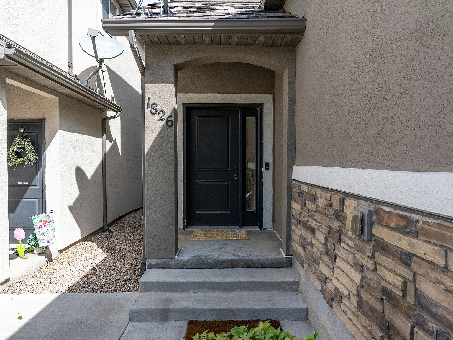 3 bed, 2.5 bath, 1767 sqft, $2,425 — Photo 3