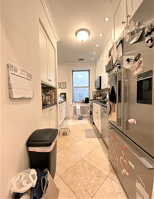 Rented by CitySites Real Estate Group | media 18