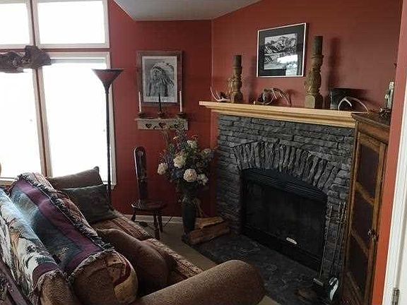 2nd image of 36 Whitetail Dr