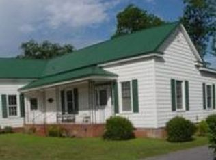 1982 Rock Rd, Grifton, NC 28530