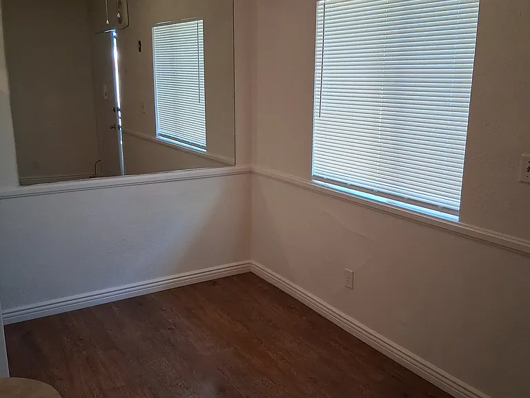 Rancho Mirage Villa Apartments — Photo 6