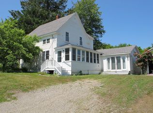 8 Jackson Ave, Searsport, ME 04974