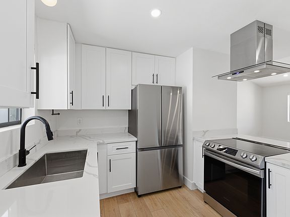3rd image of 2632 E Glenrosa Ave APT 1