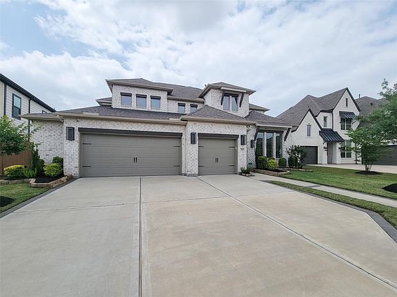 5th image of 7519 Blue Finch Ln