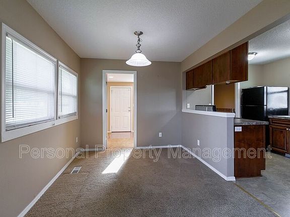 5th image of 5105 NE 78th St