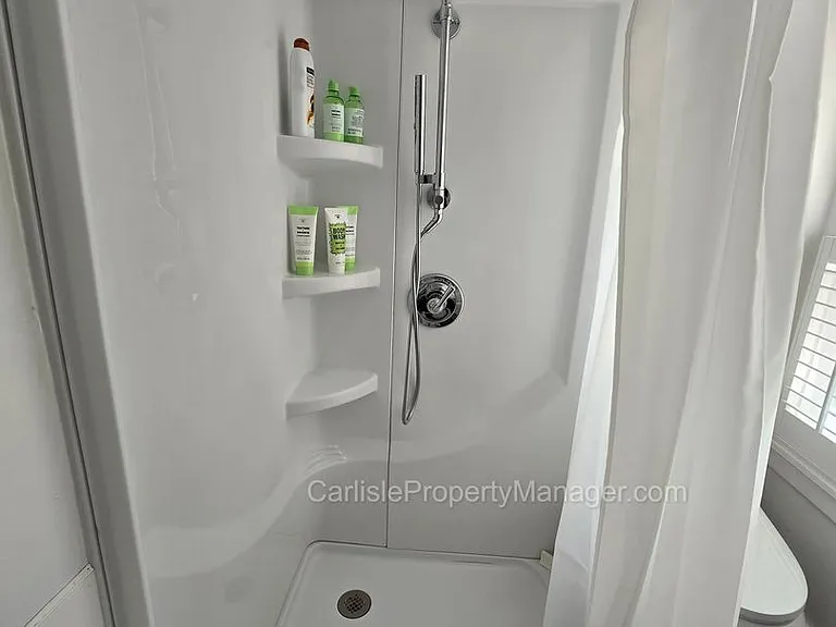158 E High St — Photo 31