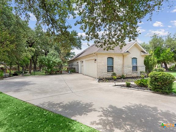 5th image of 521 Buena Vista Dr