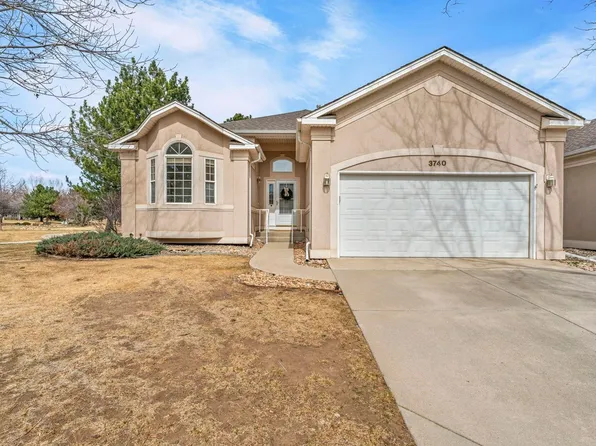 3740 Doral Dr, Longmont, CO 80503