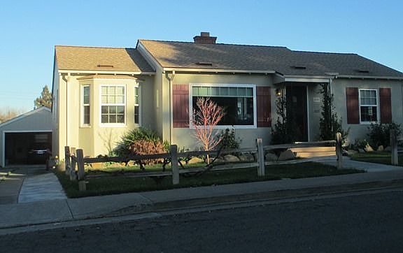 2nd image of 895 Valle Vista Ave
