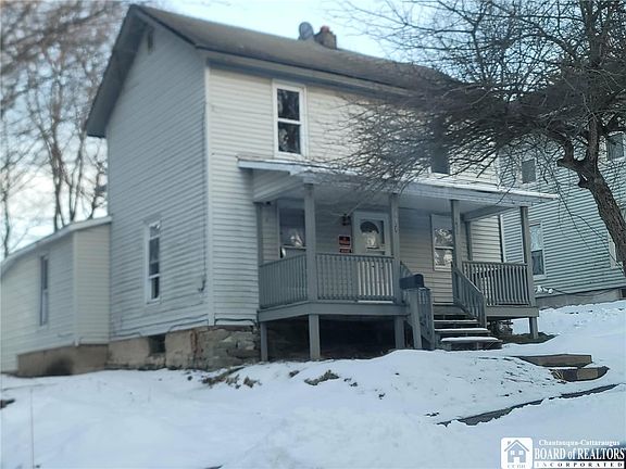 2nd image of 131 Fairview Ave
