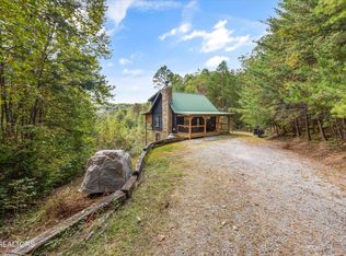 4208 Mountain Rest Way, Sevierville, TN 37876