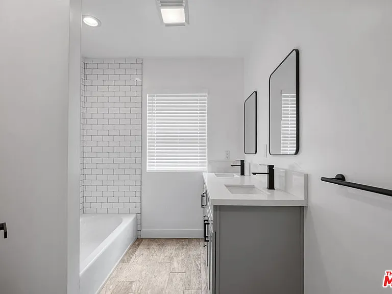 12500 Miranda St — Photo 11
