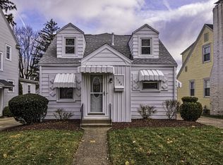 1704 Fairhill Rd, Fort Wayne, IN 46808