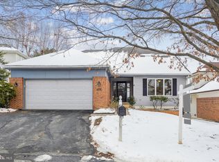 4576 Shetland Green Rd, Alexandria, VA 22312