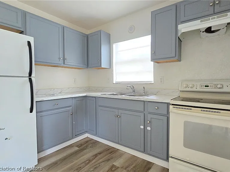 4331 Hudson Blvd — Photo 3
