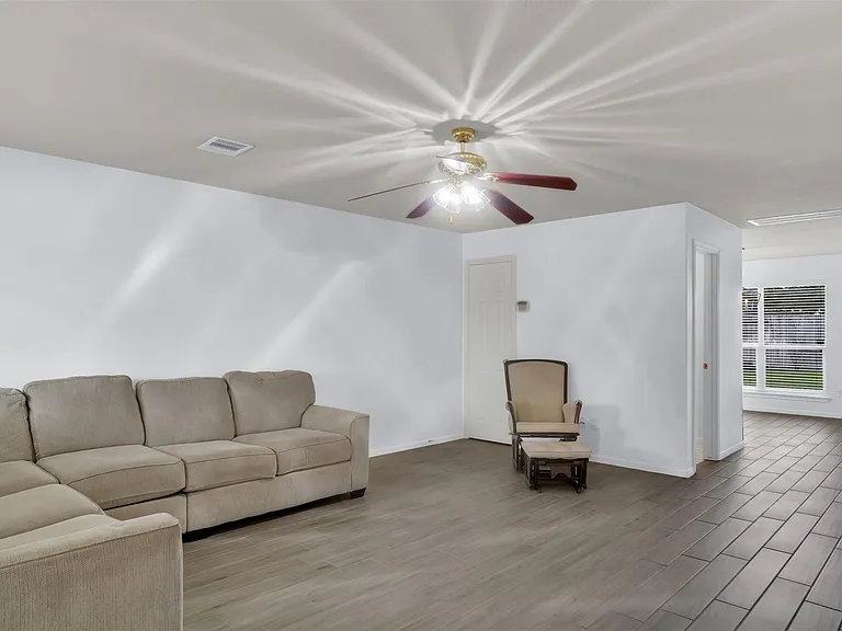 15807 Little Miss Creek Dr — Photo 4