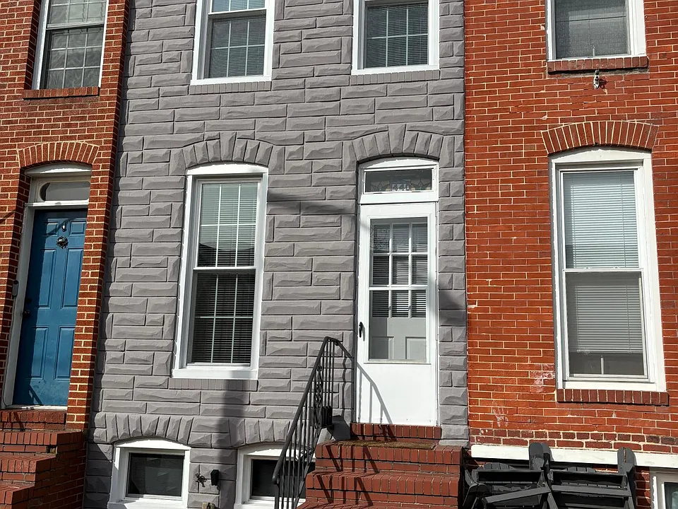 1440 Andre St