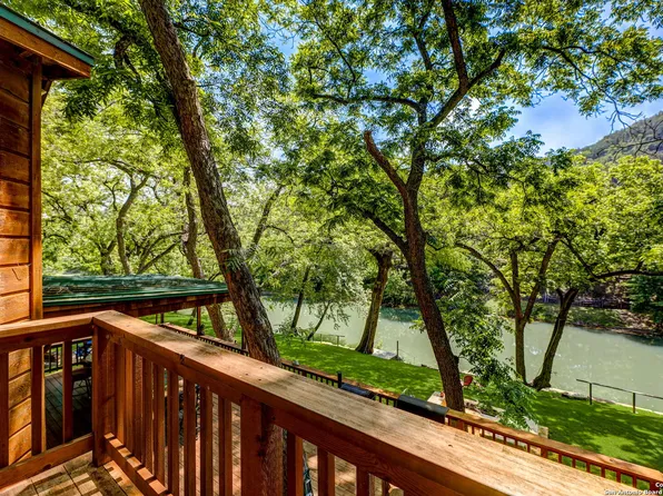 1806 Ponderosa, New Braunfels, TX 78132