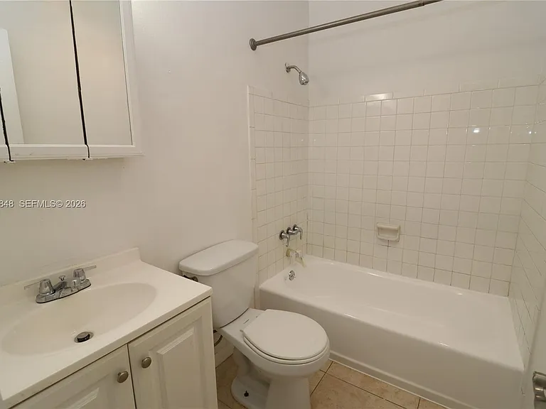 1708 N 16th Ave #3 — Photo 24
