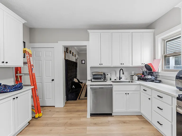 9615 Larnder Ave #1 — Photo 12