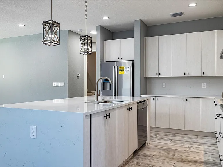 4205 W Arch St — Photo 5