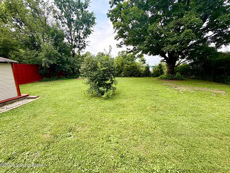 708 Grant Ave — Photo 17