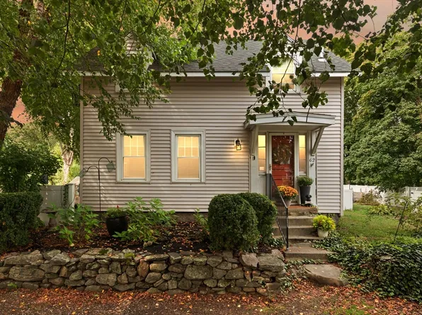 62 E Plain St, Wayland, MA 01778
