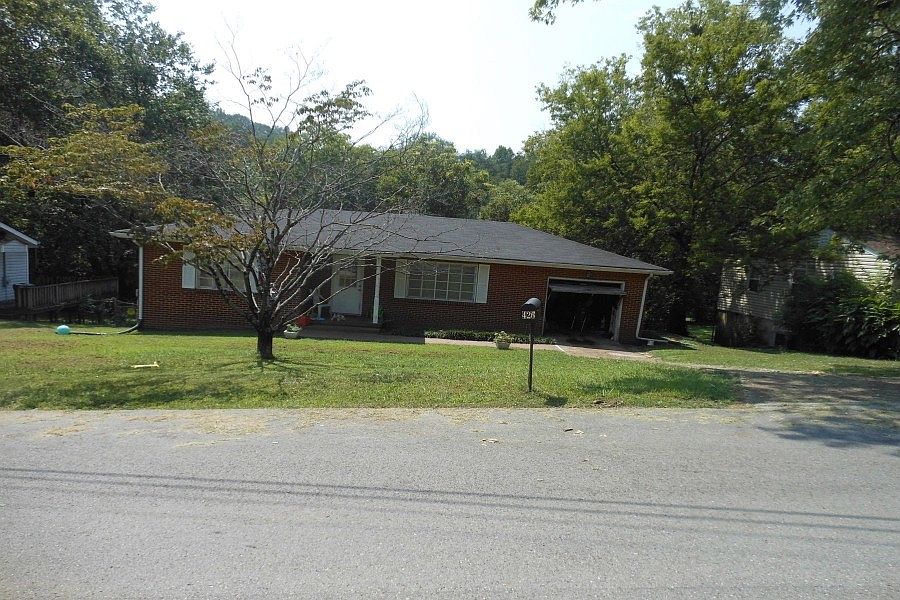 1st image of 426 Glenhill Cir