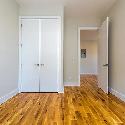 Rented by Nooklyn NYC LLC | media 8