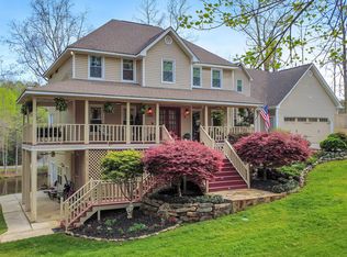 31 Fawn Lake Trl NE, White, GA 30184