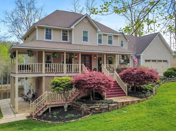 31 Fawn Lake Trl NE, White, GA 30184