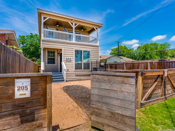 205 Del Valle Alley, San Antonio, TX 78207