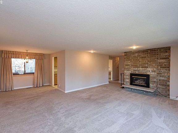 4th image of 5715 SE Byron Dr
