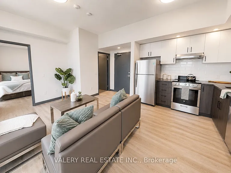308 King St N #616 — Photo 7