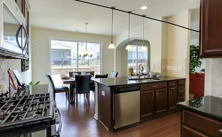 3 bed, 2.5 bath, 1700 sqft, $2,100 — Photo 4