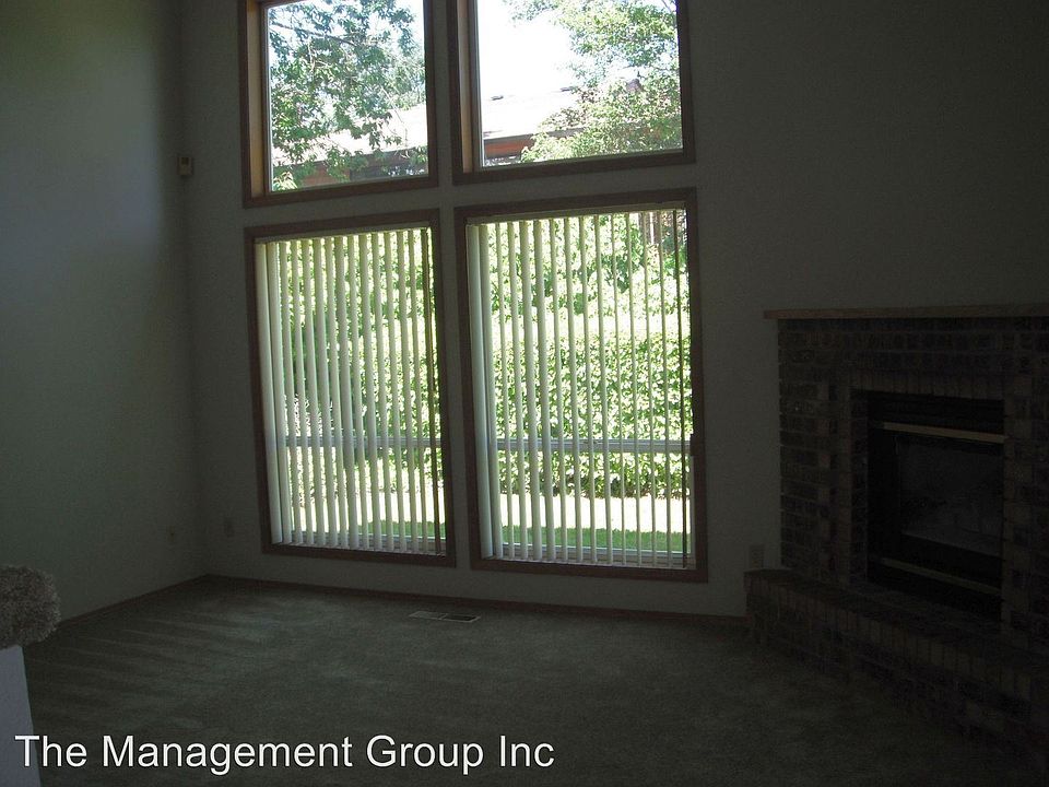 1st image of 12116 SE 7th St APT B
