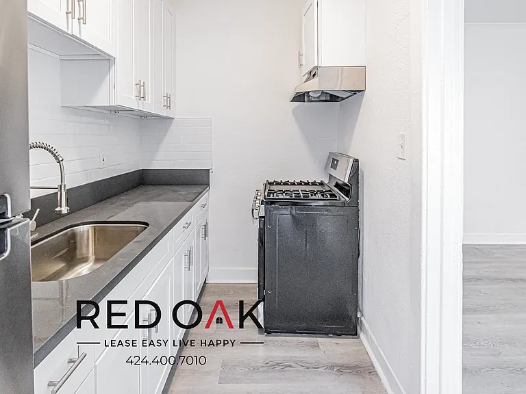 816- 822 S Park View St — Photo 9