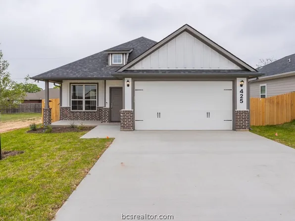 425 Marble Falls Dr, Bryan, TX 77803