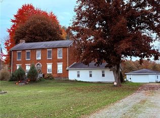 749 Benedict Leavitt Rd, Leavittsburg, OH 44430