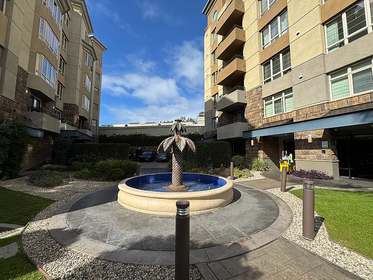 1480 Broadway #2212 — Photo 4