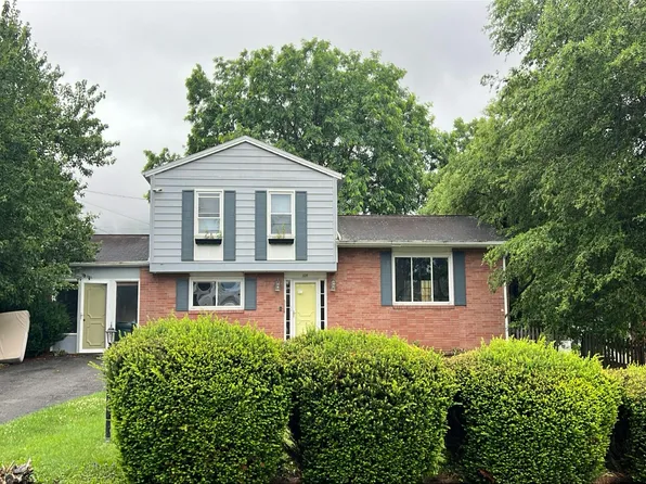 109 Fincastle Ln, Bluefield, VA 24605