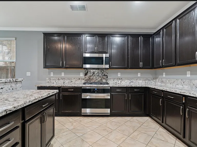 274 Crescent Moon Dr — Photo 9