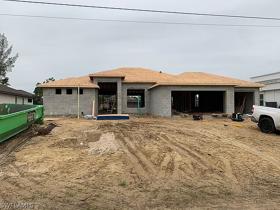 3rd image of 2919 SW 11th Place Cpe