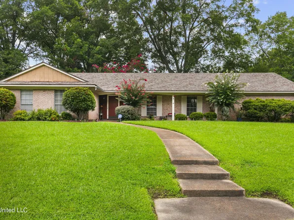 1223 Foxhill Dr, Clinton, MS 39056