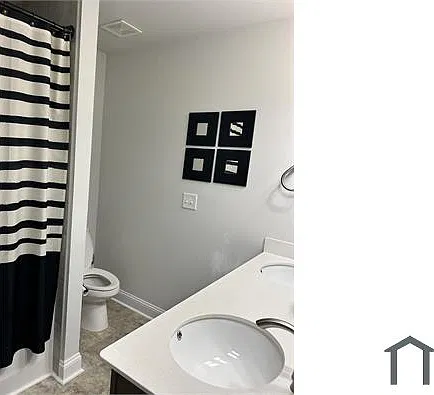 4 bed, 2388 sqft, $2,200 — Photo 3