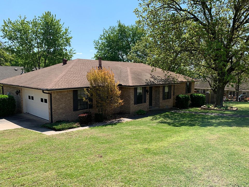 401 Oak Manor Cir, Springdale, AR 72764 Zillow