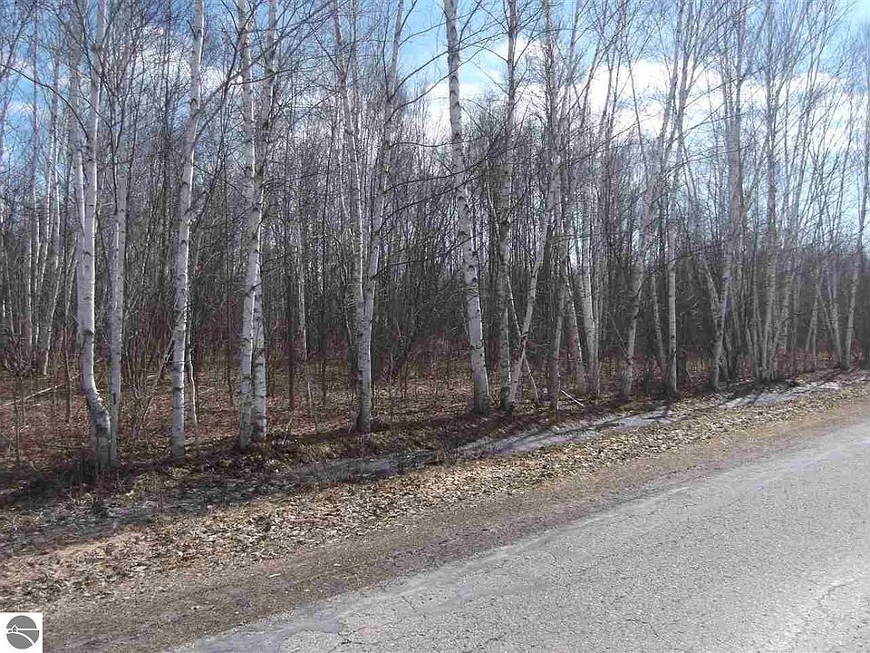 1st image of 0 Putnam Rd