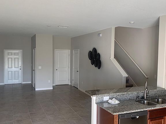 5th image of 9785 Mulberry Marsh Ln