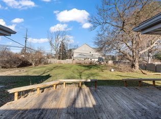 990 Muer Dr, Troy, MI 48084