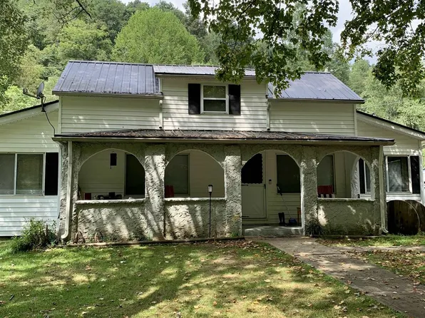 2628 Greenbrier Creek Rd, Fort Gay, WV 25514